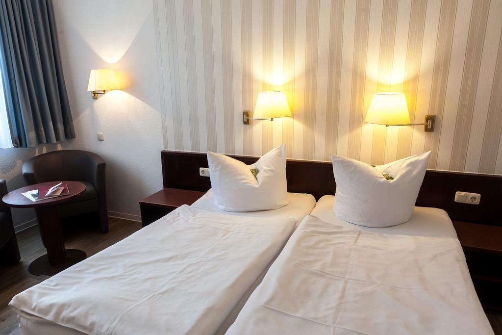 Hotel Anhalt Koethen  Dış mekan fotoğraf